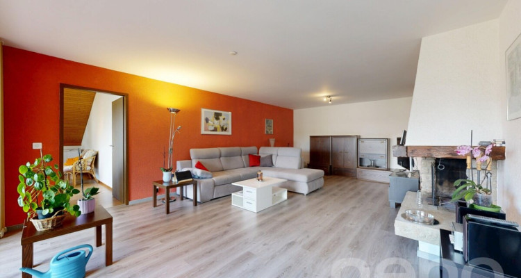 Appartement familial de 5,5 pièces et 157 m² avec cheminée et garage image 1
