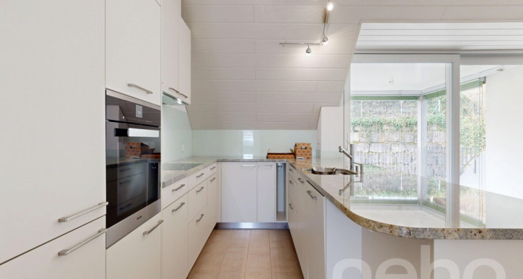 Moderne 4.5-Z Dachwohnung mit an zentraler und dennoch ruhiger Lage image 2