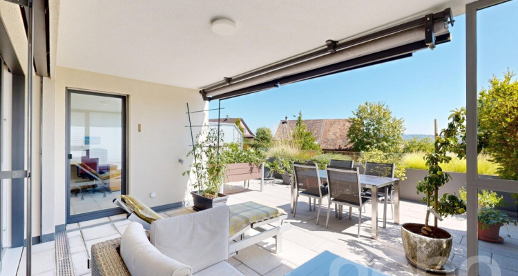 Exklusive 4.5-Zimmer-Terrassenwohnung mit grosszügigem Aussenbereich image 5