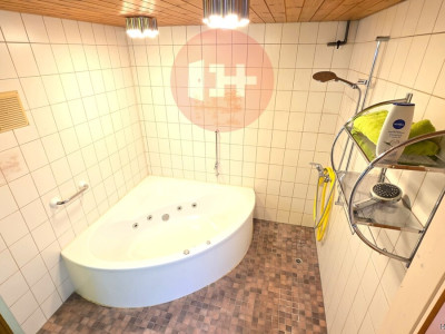 RAUMWUNDER AN PRACHTVOLLER LAGE! image 9