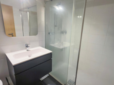 ✨ Martigny Centre – Superbe 2,5 pièces neuf en 2016 + garage-box privé  ✨ image 11