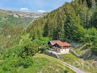 Mayen rénové le long dun chemin privé Savièse/Sanetsch facile daccès image 2