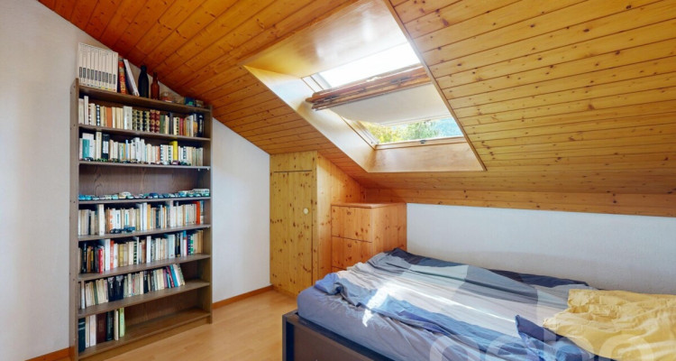 Agréable villa au jardin arboré, sans vis-à-vis image 8