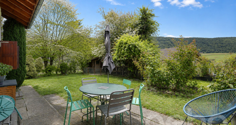 Agréable villa au jardin arboré, sans vis-à-vis image 12