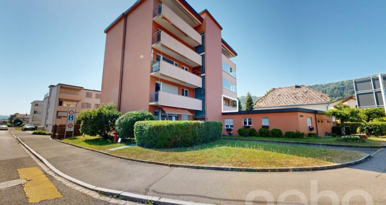 Helle 4.5-Zimmer-Wohnung mit Balkon und Rheinblick in Stein AG image 2