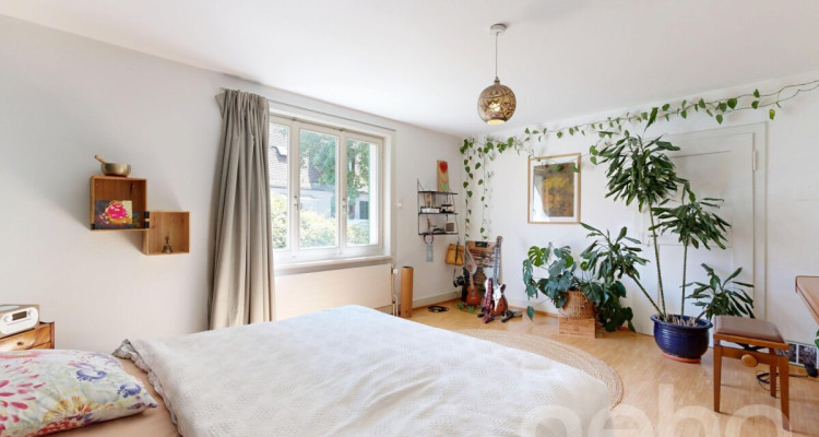 4.5-Zimmer-Reihenhaus mit Garten in begehrter Wohnlage image 3