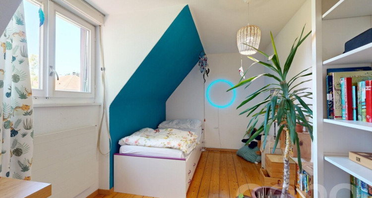4.5-Zimmer-Reihenhaus mit Garten in begehrter Wohnlage image 7