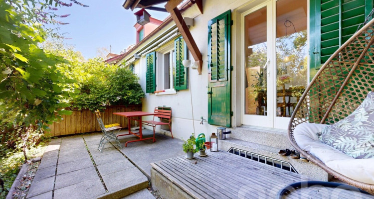 4.5-Zimmer-Reihenhaus mit Garten in begehrter Wohnlage image 9