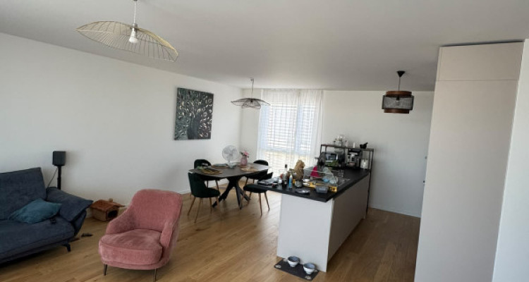 Appartement 4p à Troinex à 3723 image 8