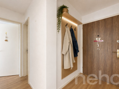 Zentrale 2.5-Zimmer-Wohnung mit Parkplatz und Potenzial image 2