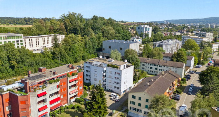 Zentrale 2.5-Zimmer-Wohnung mit Parkplatz und Potenzial image 9