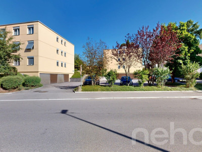 Attraktive 3.5-Zimmer-Wohnung mit teilweisem Seeblick in Horgen image 2
