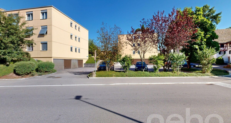 Attraktive 3.5-Zimmer-Wohnung mit teilweisem Seeblick in Horgen image 2