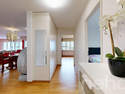 Grosszügige 4.5-Zimmer-Wohnung mit viel Potenzial an ruhiger Lage image 7