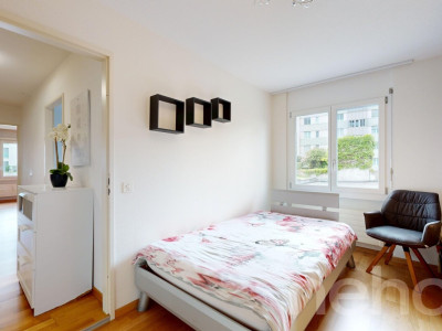 Grosszügige 4.5-Zimmer-Wohnung mit viel Potenzial an ruhiger Lage image 10