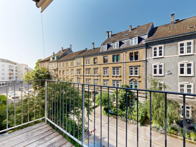 Stylisches Loft-Wohngefühl mit zwei Balkonen in Basel image 2