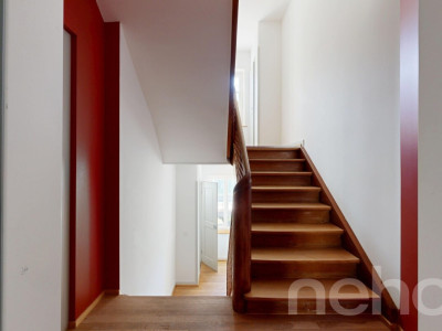 Stylisches Loft-Wohngefühl mit zwei Balkonen in Basel image 12
