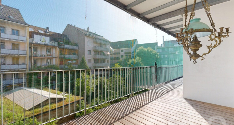 Stylisches Loft-Wohngefühl mit zwei Balkonen in Basel image 1