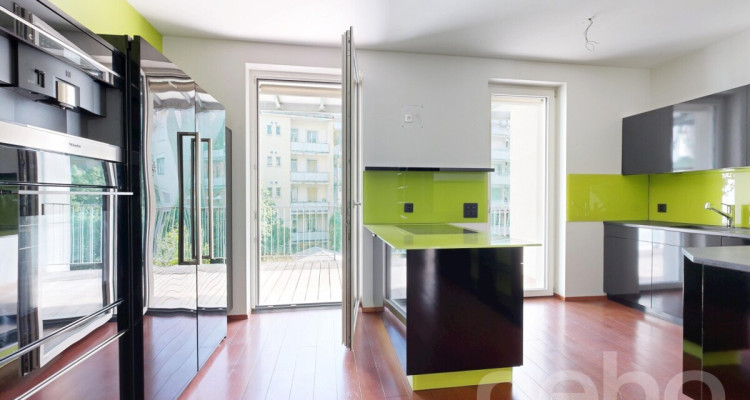 Stylisches Loft-Wohngefühl mit zwei Balkonen in Basel image 5
