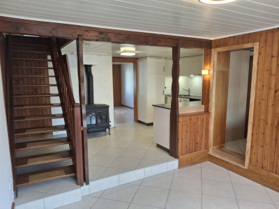 Charmant 4.5 pièces atypique de 95 m² sur 2 étages – Esprit maison individuel image 1