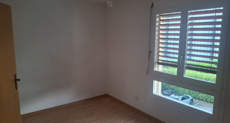 Lumineux et spacieux 3.5 pièces de 81 m² à Avenches - vue sur le château image 9