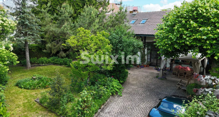 A beautiful house in the heart of Bernex image 10