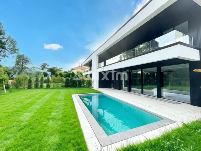 Contemporary architects house in Chêne-Bougeries image 2
