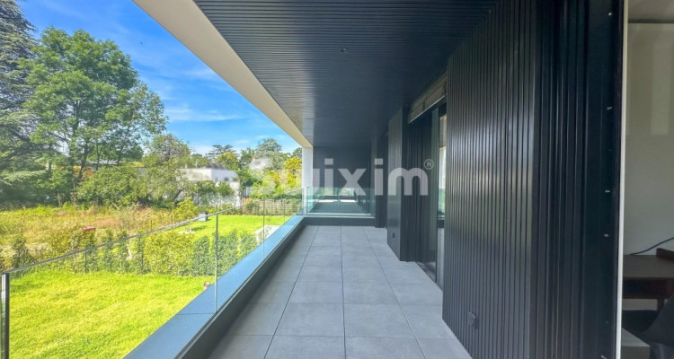 Contemporary architects house in Chêne-Bougeries image 7
