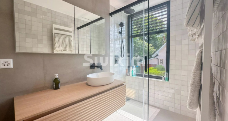Contemporary architects house in Chêne-Bougeries image 10