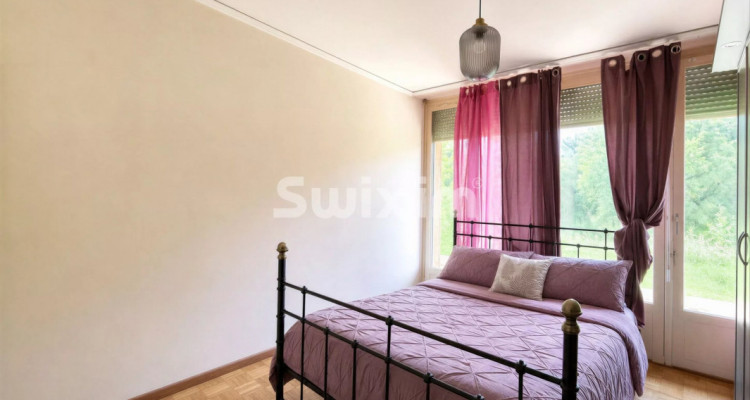 Single-story house to renovate in Confignon image 7