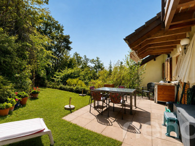 Maison en lisière de forêt, vue lac et Alpes image 3