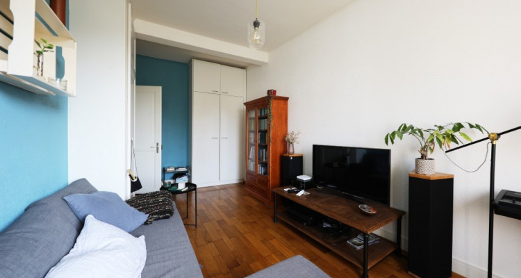 3D - Superbe appartement traversant 4.5 p / 3 chambres / SDB  image 2