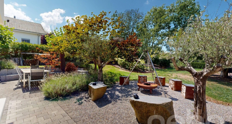 Exklusives 5.5-Zimmer EFH mit traumhaftem Garten und Wellness-Oase image 4