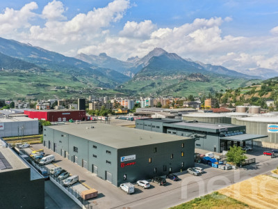 Immeuble de rendement avec 3 locaux commerciaux à Monthey image 1