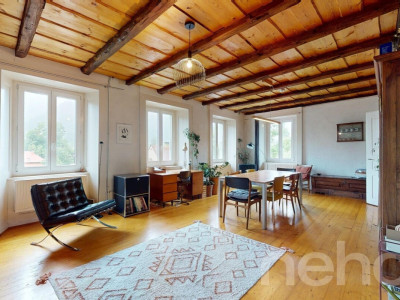 Maison de caractère rénovée : vue Jura, calme et fort potentiel image 5