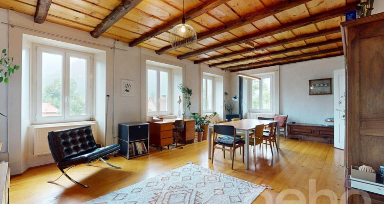 Maison de caractère rénovée : vue Jura, calme et fort potentiel image 5