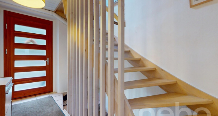Maison de caractère rénovée : vue Jura, calme et fort potentiel image 7