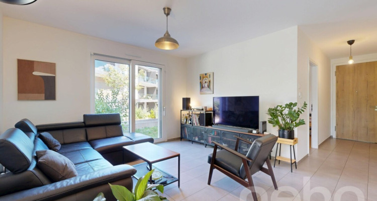 Un rez-de-jardin moderne dans un cadre privilégié à Chambésy image 2