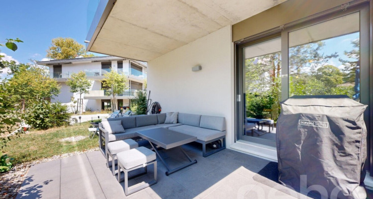 Un rez-de-jardin moderne dans un cadre privilégié à Chambésy image 5