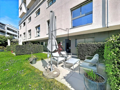 Triplex 5.5 rooms with independent space, close to the lake and the EPFL image 3