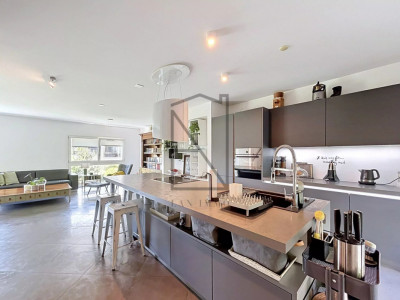 Triplex 5.5 rooms with independent space, close to the lake and the EPFL image 5