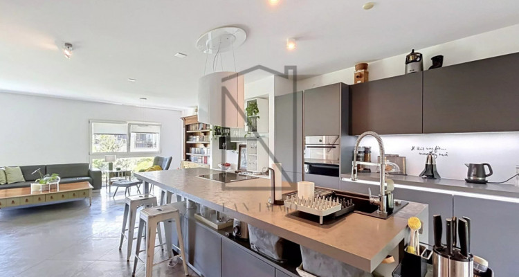 Triplex 5.5 rooms with independent space, close to the lake and the EPFL image 5