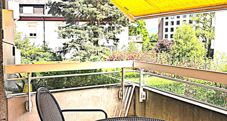 Très beau 5.5 pièces entièrement meublé avec balcon au Petit-Saconnex/Genève image 1