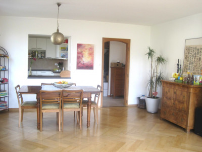 Très belle maison locative des années 30 , 3 appts, 582 m2 terrain image 10