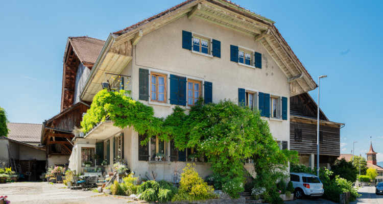 EXCLUSIVITE : Ancienne ferme avec potentiel de création de plusieurs logements image 1