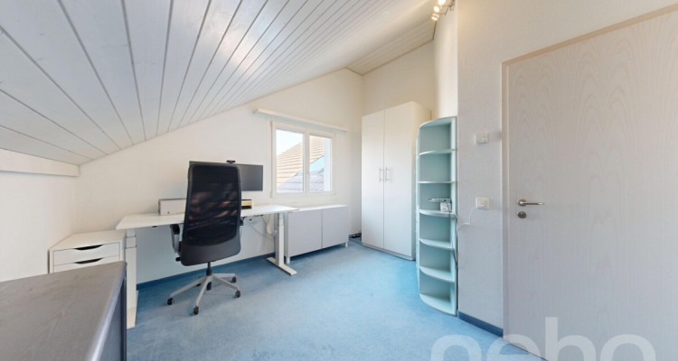 Lichtdurchflutete 5.5-Zimmer-Doppelhaushälfte in Kloten image 10