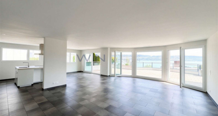 Traumhafte Oase der Ruhe mit Blick auf den See image 2