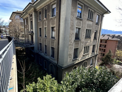 Avenue du Léman 54 à Lausanne  /  5 pièces au 1er étage  image 1