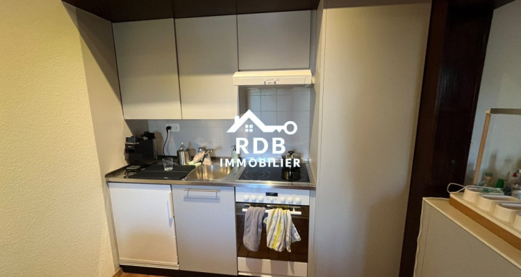 Appartement de 3,5 pièces au 3ème étage sans ascenseur à Genève 1202 image 7
