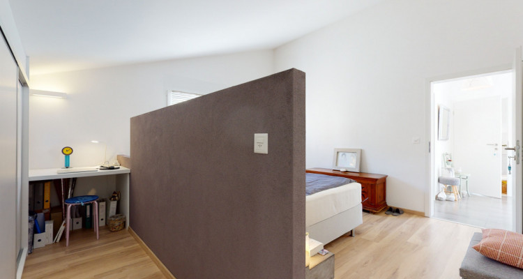 Appartement moderne en attique image 7